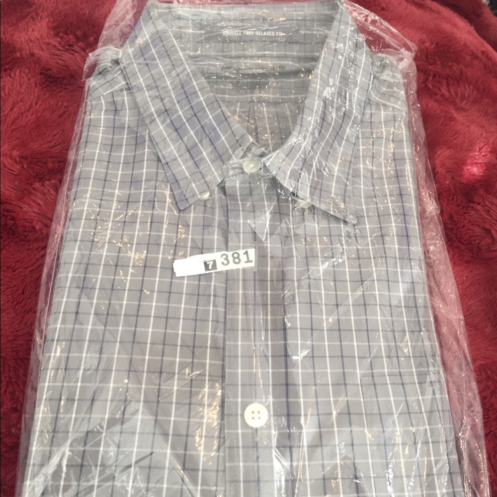 Eddie Bauer button down shirt wrinkle free.TXL 2